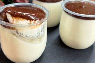 Geriausias varškės desertas stiklinėje: paruošite vos per 5 minutes!