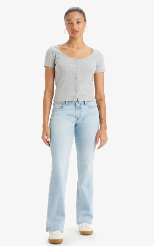 Džinsai „bootcut“ iš „Levi’s“ kolekcijos / © Nuotrauka iš atvirų šaltinių
Džinsai „bootcut“ iš „Levi’s“ kolekcijos / © Nuotrauka iš atvirų šaltinių