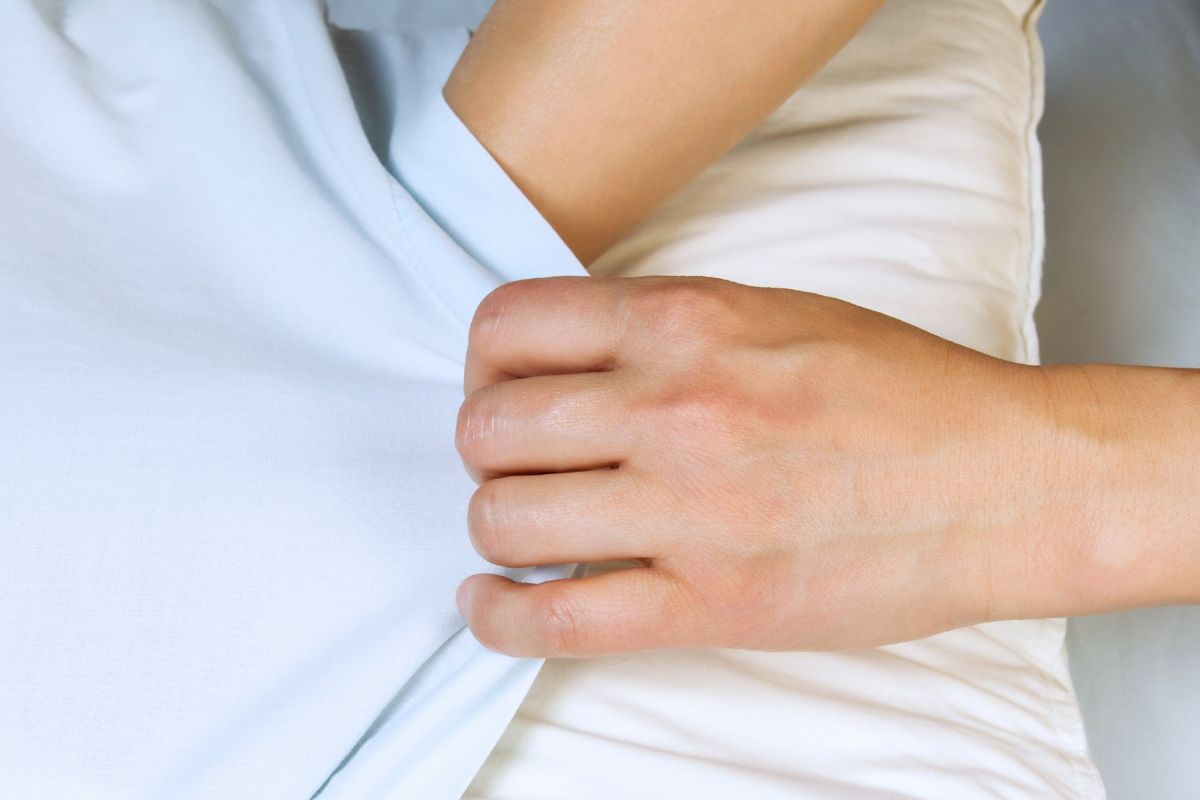 Įdėkite pagalvę į šiukšlių maišą. Išvengsite varginančios problemos