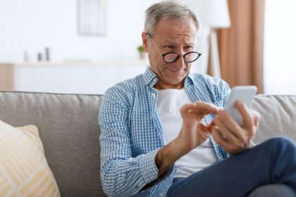 FDA patvirtino revoliucinius akių lašus: regėjimas sugrįžta per 30 minučių – akinių nebereikės