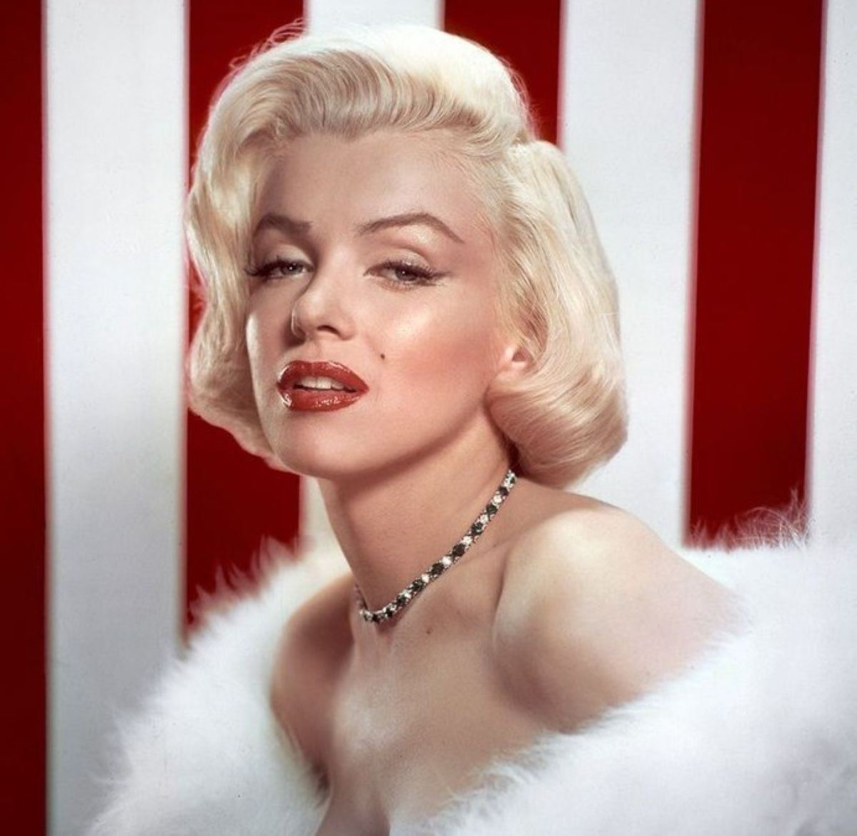 Kodėl Marilyn Monroe taip ir netapo mama, kokia liga sirgo jos mama ir kokia rizikinga buvo pirmoji jos profesija