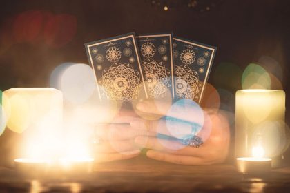 Taro kortos išrinko 3 Zodiako ženklus, kuriems sekmadienį sugrįš džiaugsmas ir gera žinia