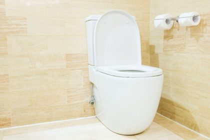 Stebuklinga priemonė iš virtuvės: padeda išvalyti unitazą ir pašalinti blogus kvapus