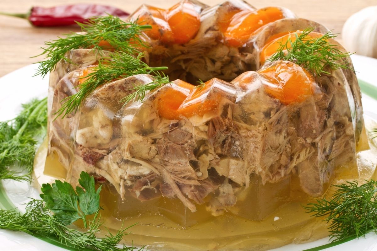 Į šaltieną nededu nei kiaulės ausų, nei svogūno: du paprasti ingredientai, su kuriais šaltiena pavyksta geriau