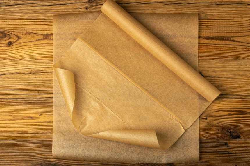 Apie šį triuką žino tik vienetai: ką daryti su kepimo popieriumi prieš naudojimą