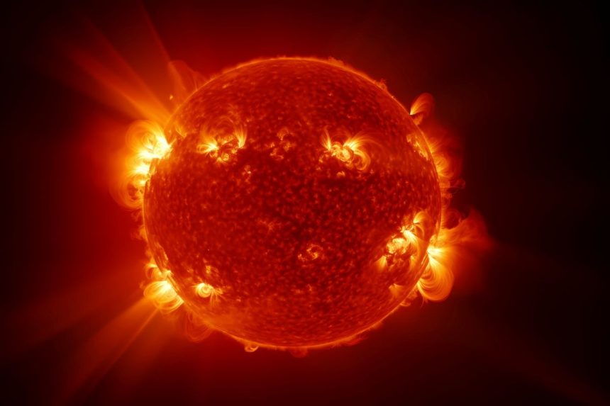 Galingas X1.9 klasės Saulės žybsnis smogė Žemei: sutriko ryšys ištisame žemyne