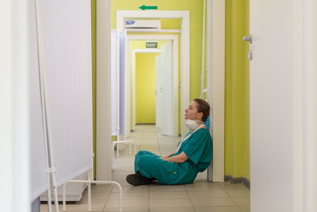 Kaip 45-erių programuotojas tapo slaugytoju? Asmeninė istorija ir tai, ką ji parodo