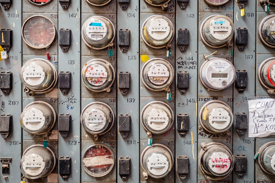 Kaip išmanieji elektros skaitikliai keičia kasdienį vartojimą? Ką svarbu žinoti jau dabar
