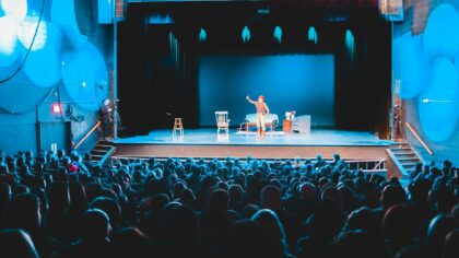 Kaip atpažinti gerą mėgėjų teatrą? Ženklai, kad verta skirti vakarą spektakliui