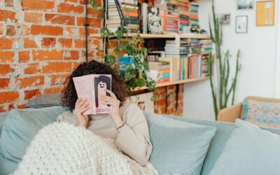 Kaip skaityti lėčiau, bet įsiminti daugiau? Knygų patyrimo įpročiai, keičiantys skaitymą