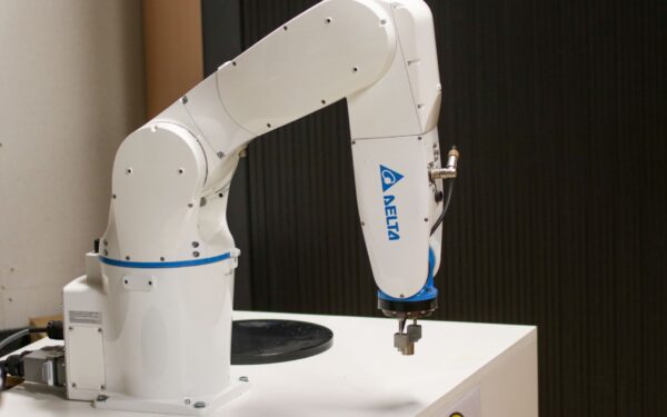 Kaip veikia savivaldžiai mokantys robotai? Paprastas aiškinimas be sudėtingos matematikos