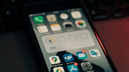 Kaip iš tikrųjų veikia telefono energijos taupymas? Ką daryti, kad baterija laikytų ilgiau
