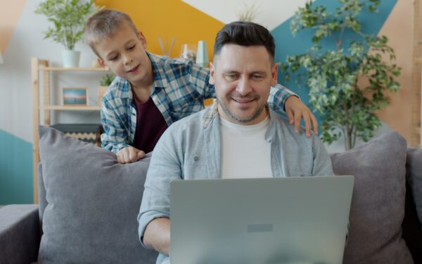 Kaip išnaudoti debesų saugyklas šeimoje? Praktinis gidas bendroms nuotraukoms ir dokumentams