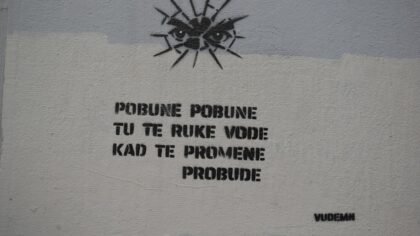 Kaip „šilto vakaro vonelė“ kojoms ramina nervų sistemą ir gerina savijautą namuose