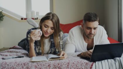 Kodėl jaučiamės kalti dėl laiko sau? Kaip išbristi iš nuolatinio „reikėtų“ rato