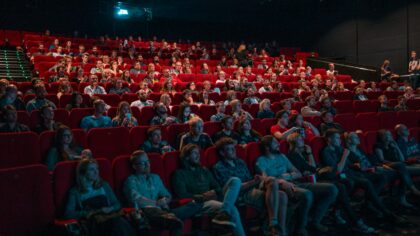 Kuo gyvena lietuviški kino klubai šiandien? Nuo studentiškų peržiūrų iki bendruomenių susitikimų