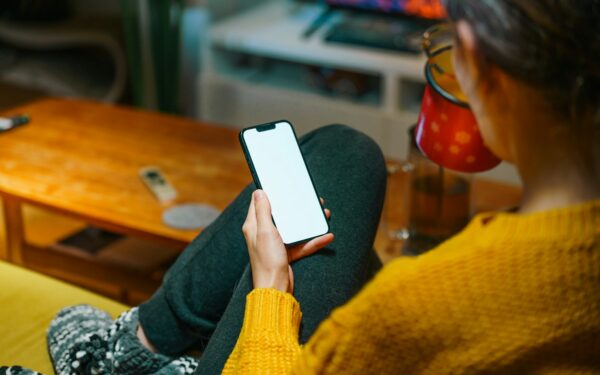 Kaip išlaikyti ramesnę galvą socialiniuose tinkluose? Skaitmeninės higienos žingsniai namams
