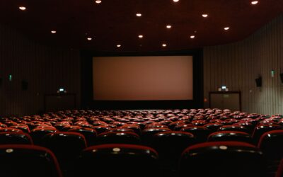 Kaip nedideli miestelių kino vakarai buria bendruomenes? Tyli kino salių grąža