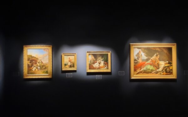 Kaip trumpi pasivaikščiojimai po galerijas keičia kasdienybę? Maži kultūriniai sustojimai mieste