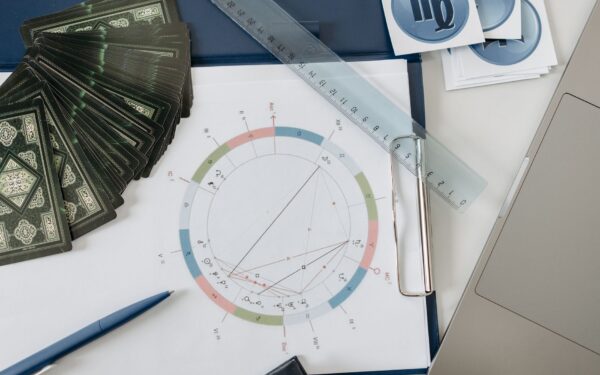 Ką jūsų gimimo dienos metas išduoda apie charakterį? Astrologinis dienos ritmo portretas