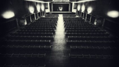 Kaip skaityti kino klasiką šiandien? Paprasti raktai vakariniams seansams namuose