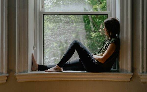 Kaip „stebėtojo režimas“ padeda suvaldyti stresą? Paprasta dėmesio technika be meditacijos