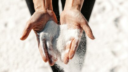 Kaip rankų odai atkurti komfortą po dažno plovimo ir dezinfekavimo? Kasdieniai sprendimai namuose